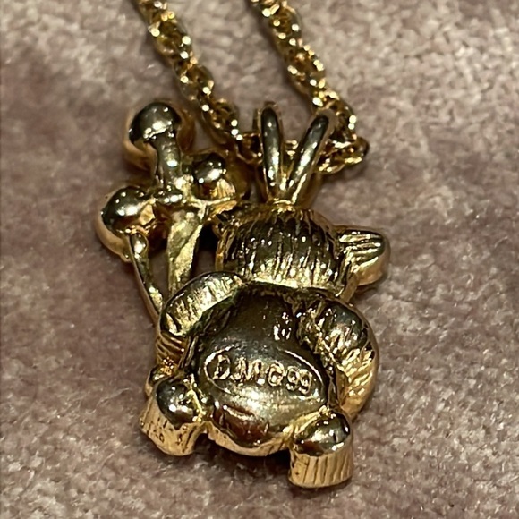 Adorable Bear & Balloons Green Belly Pendant Necklace in Gold Tone - Picture 5 of 7
